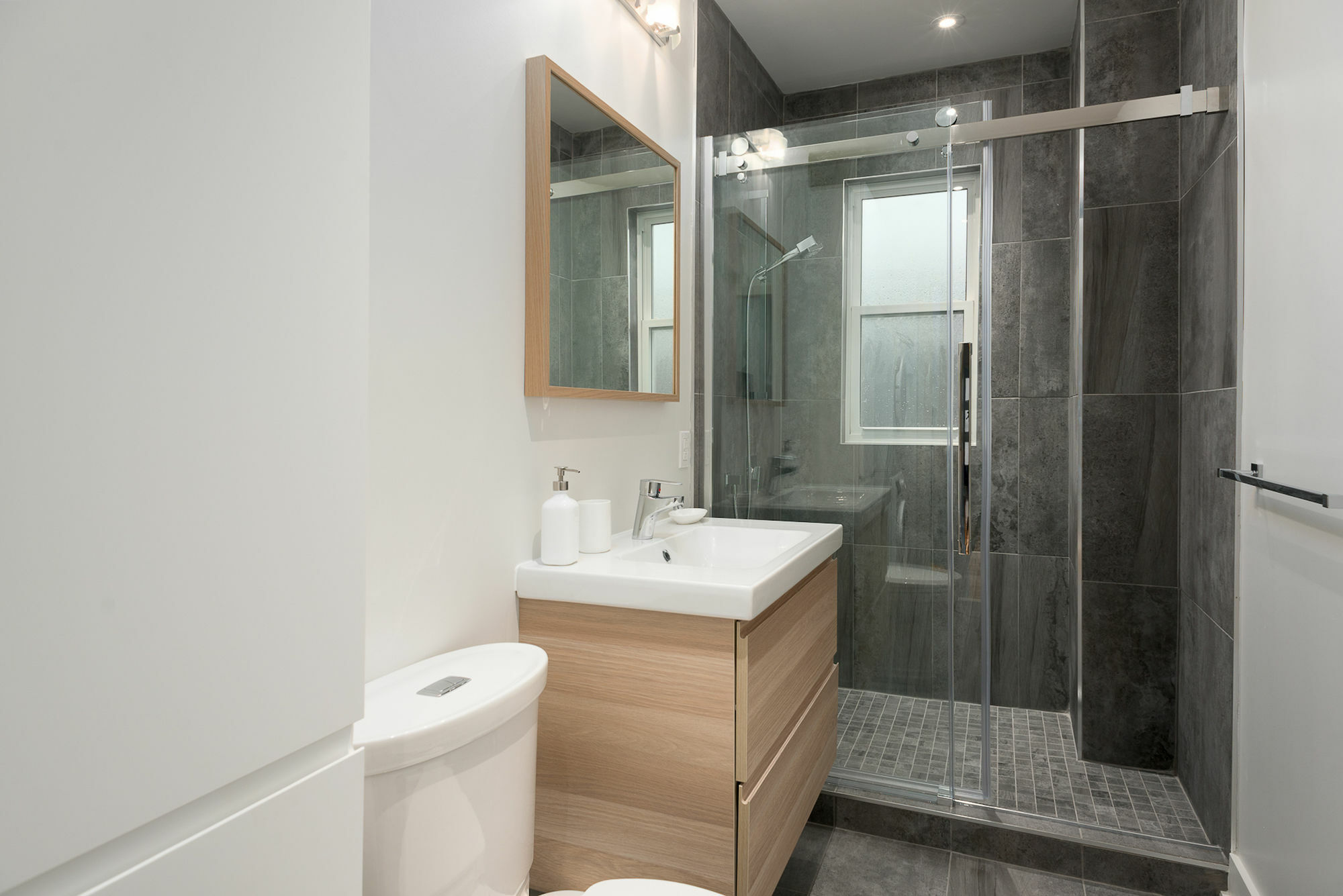 Apartment Chic 1br In Little Italy By Sonder